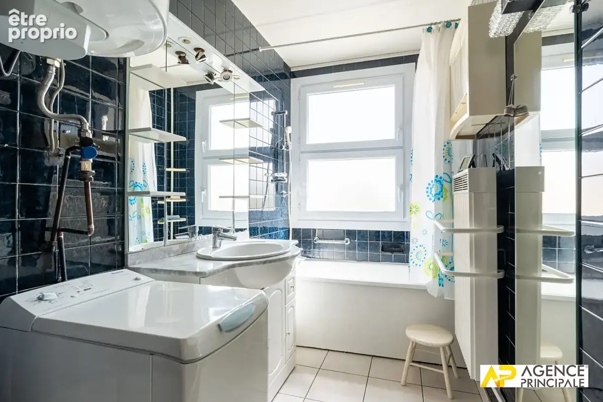Photo Appartement à Le Mesnil-Le-Roi au prix de 257 000€