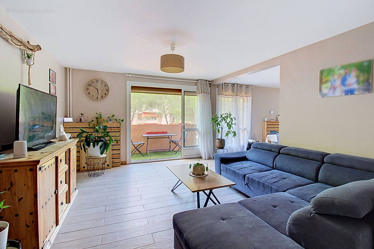 Appartement 5 pièces 92 m² · à Draguignan · 92 m² · 215 000 €