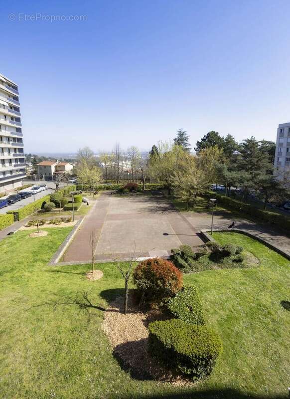Appartement à CALUIRE-ET-CUIRE