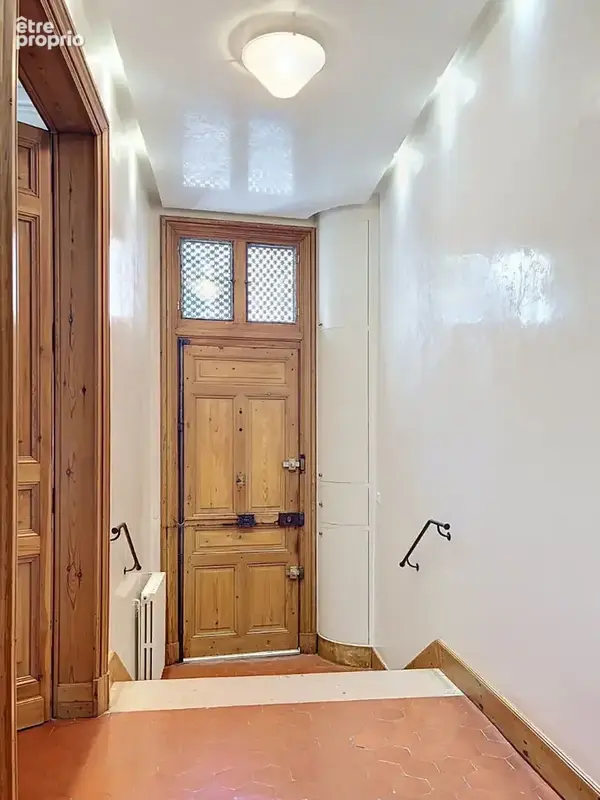 Maison Nimes 8 pièce(s) 234 m2 - photo 3
