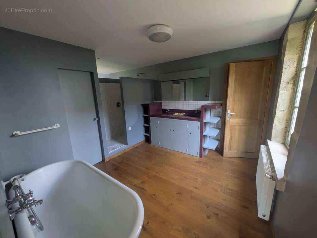 PXL20250806073228184.MP - Maison à BASSOUES