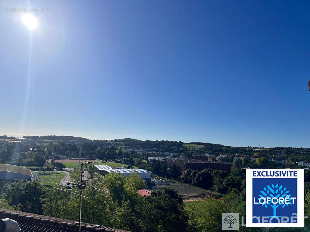 Appartement à SAINT-GENIS-LAVAL