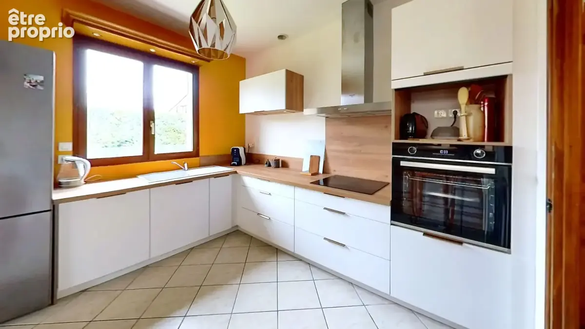 À ISSOIRE, maison 5 pièces avec terrain - photo 5
