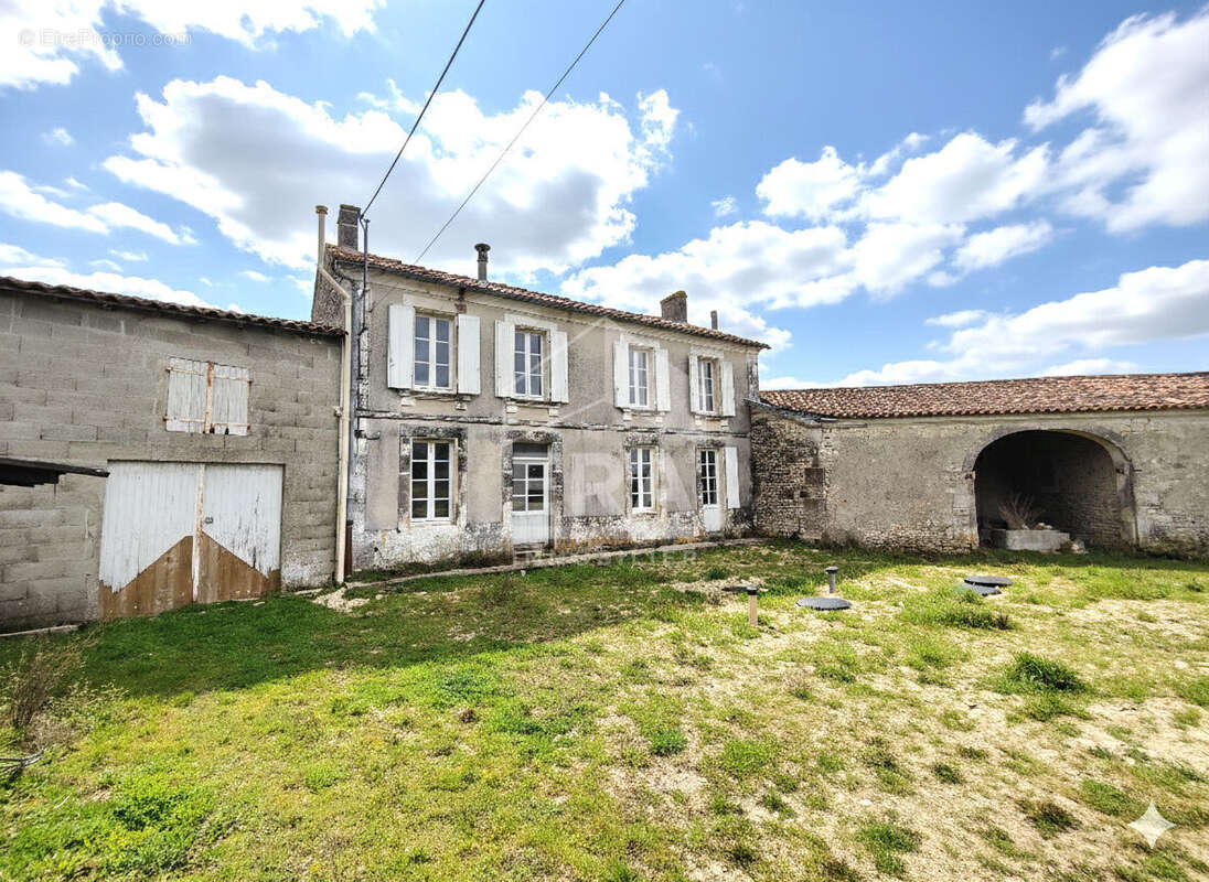 Maison à VERRIERES