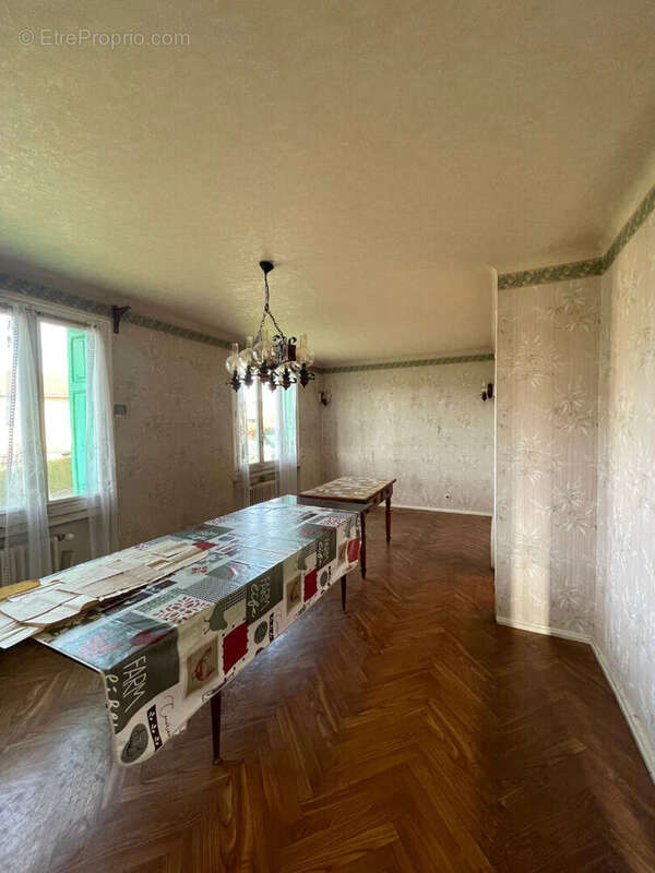 Maison à LA TALAUDIERE