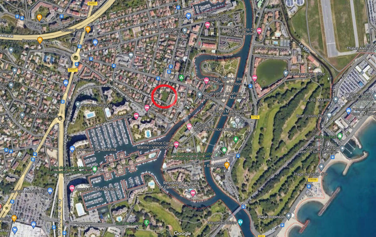 Terrain à MANDELIEU-LA-NAPOULE