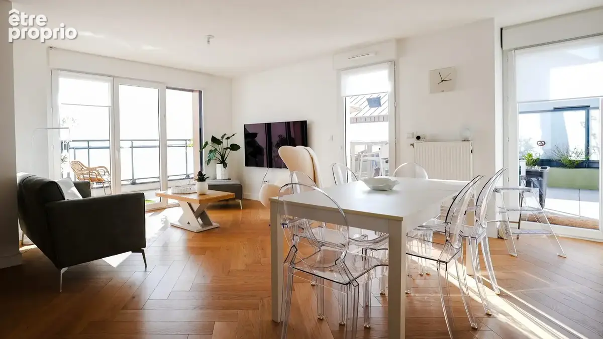 Appartement à SAINT-JEAN-DE-LA-RUELLE
