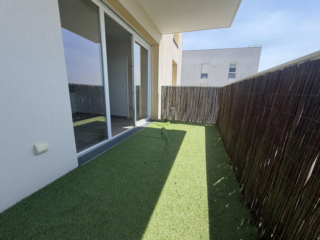 A Louvres, appartement de 2 pièces avec balcon - photo 2