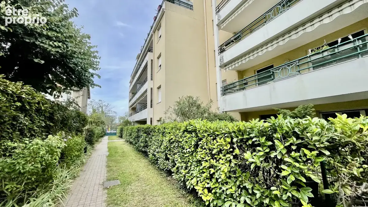 T3 72,5 m2 / Grande Terrasse / DPE C / Poss Garage - photo 9