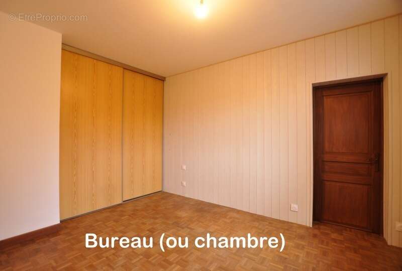 Maison à MOISSIEU-SUR-DOLON