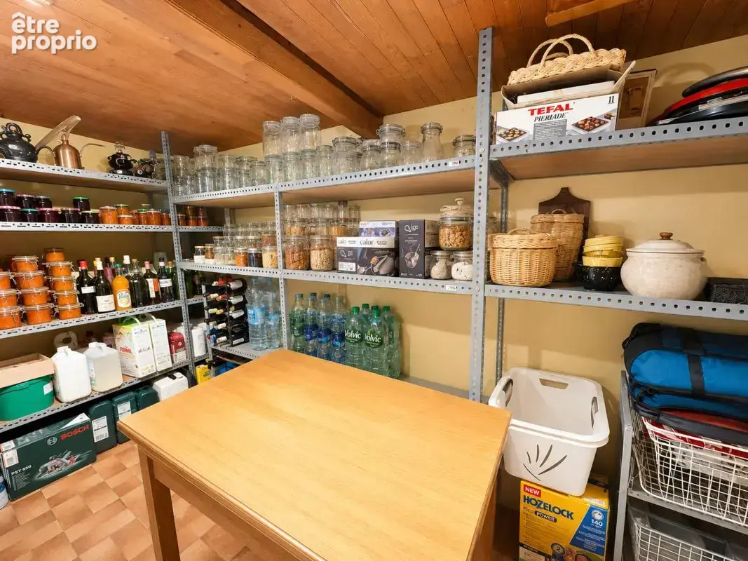 Maison 13 pièces 258 m² à vendre à Corcelles-En-Beaujolais (69220) - photo 12