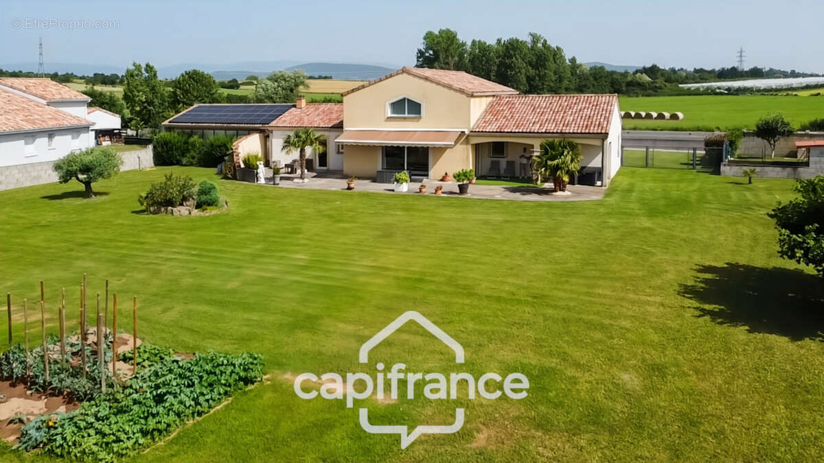 Maison de standing à Vernosc-lès-Annonay – Beaux volumes et parc arboré de plus de 3 000 m² - photo 4