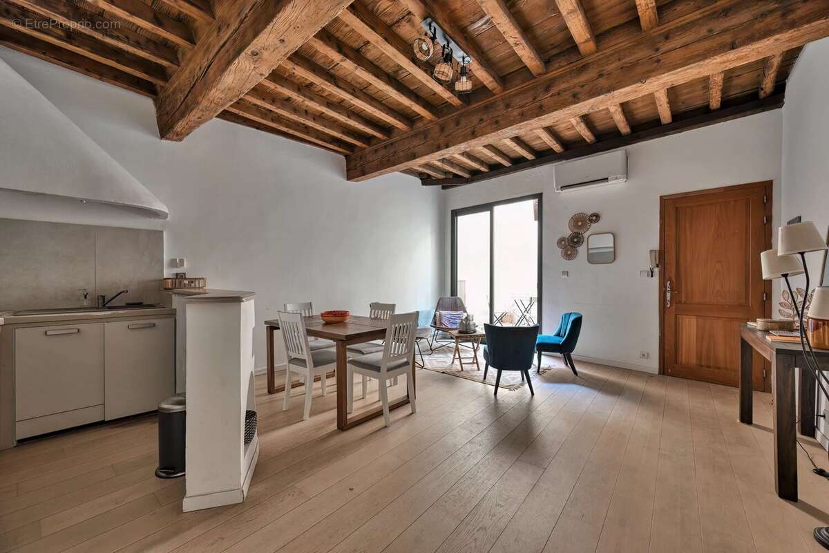 Appartement à ARLES