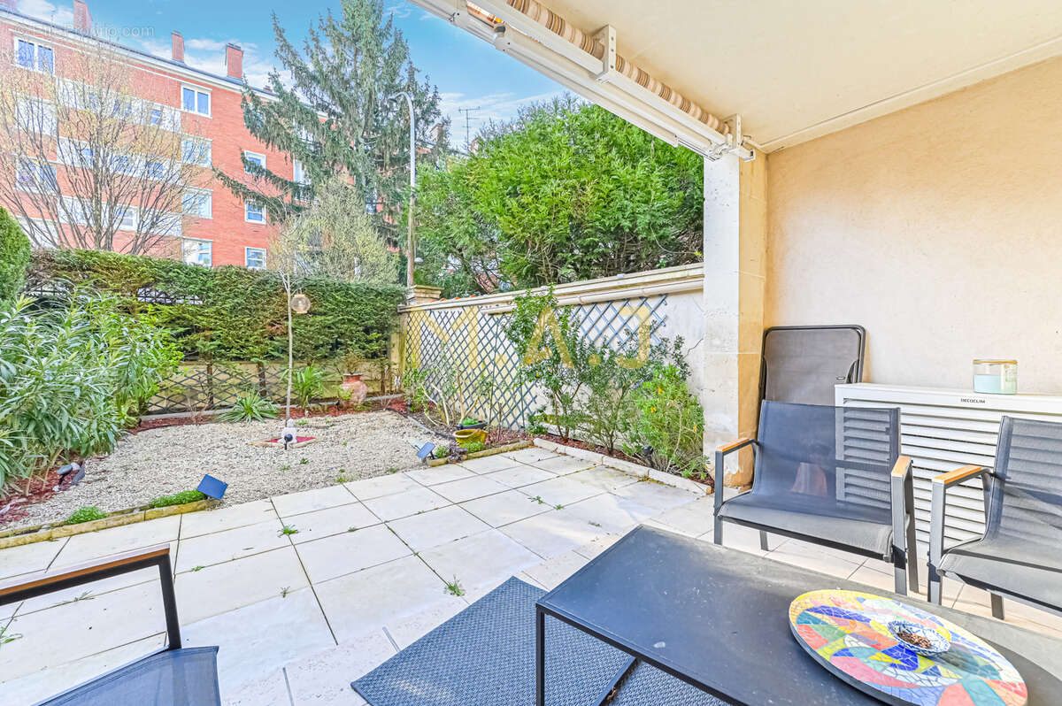 Appartement à LE PERREUX-SUR-MARNE