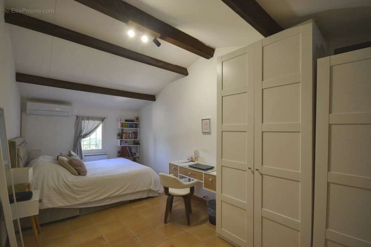 Maison à VALBONNE