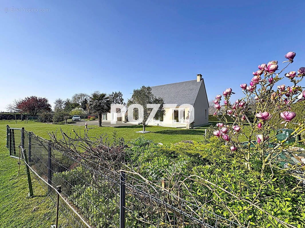 Maison à LINGREVILLE