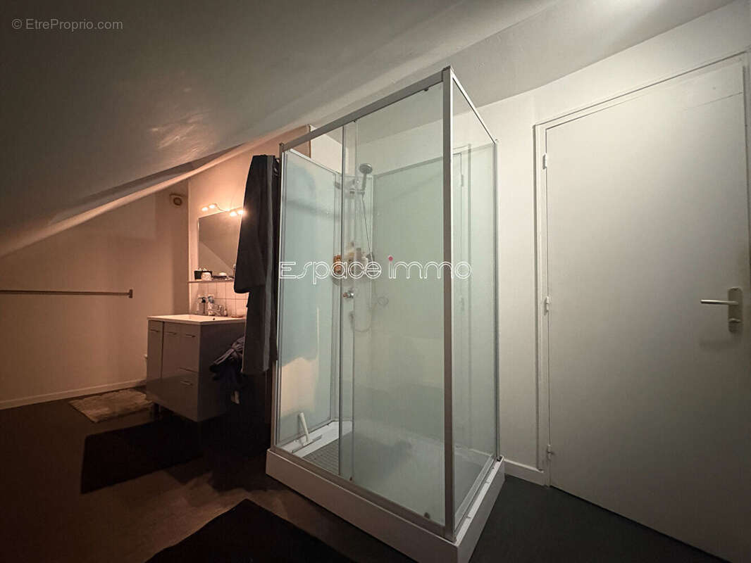 Appartement à MALAUNAY