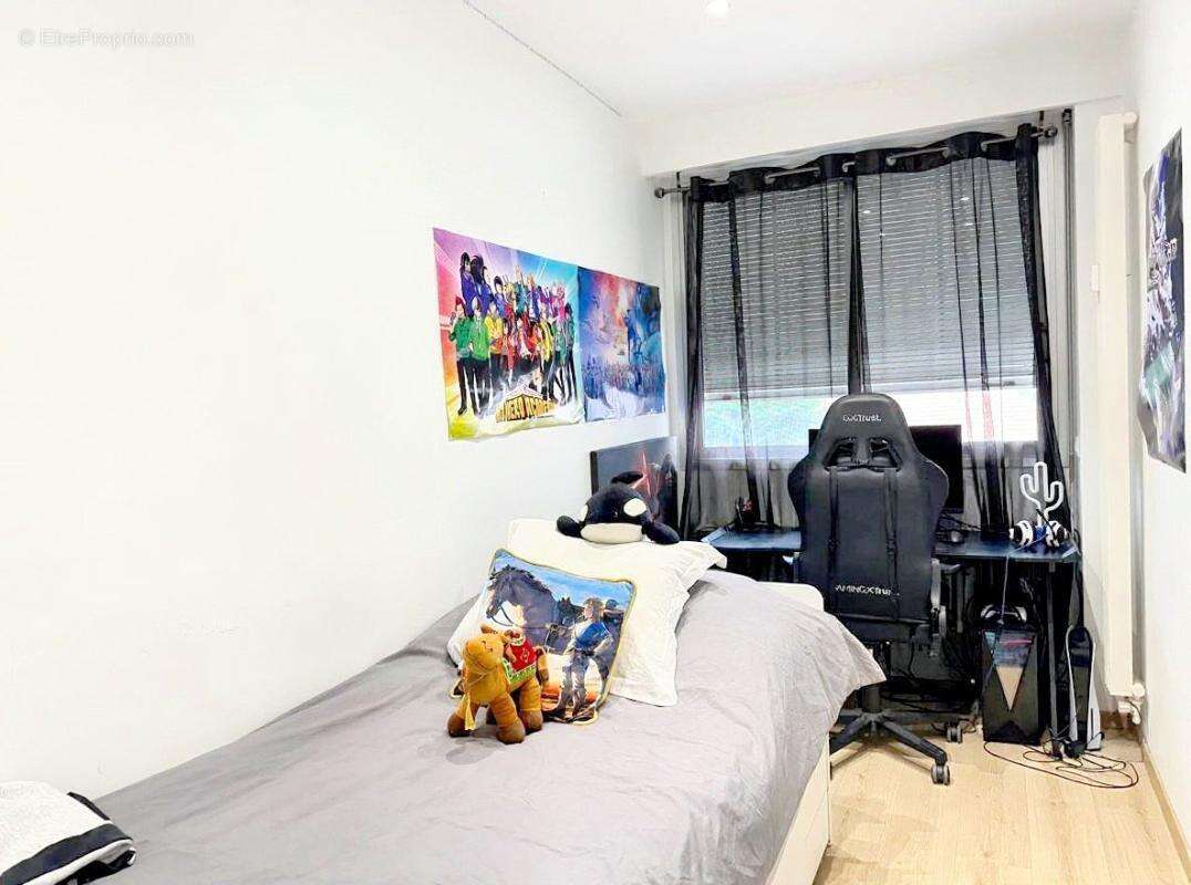 Appartement à VALLAURIS