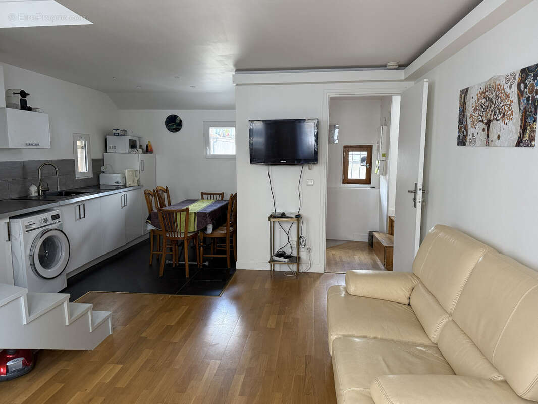 Appartement à PARIS-11E