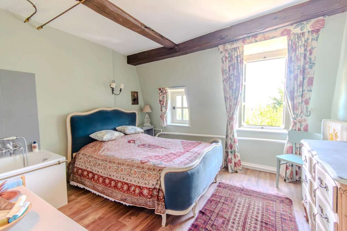 Maison 309 m² à Ecouen  - photo 9