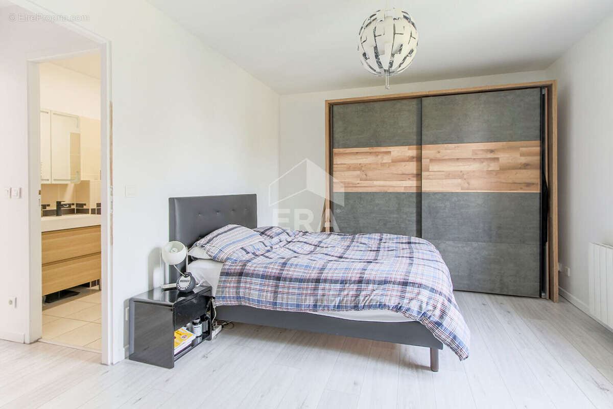 Appartement à SAULX-MARCHAIS