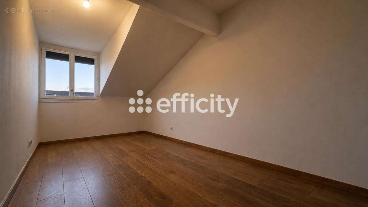 Appartement à CHENS-SUR-LEMAN