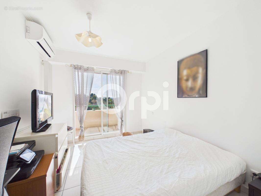 Appartement à MANDELIEU-LA-NAPOULE
