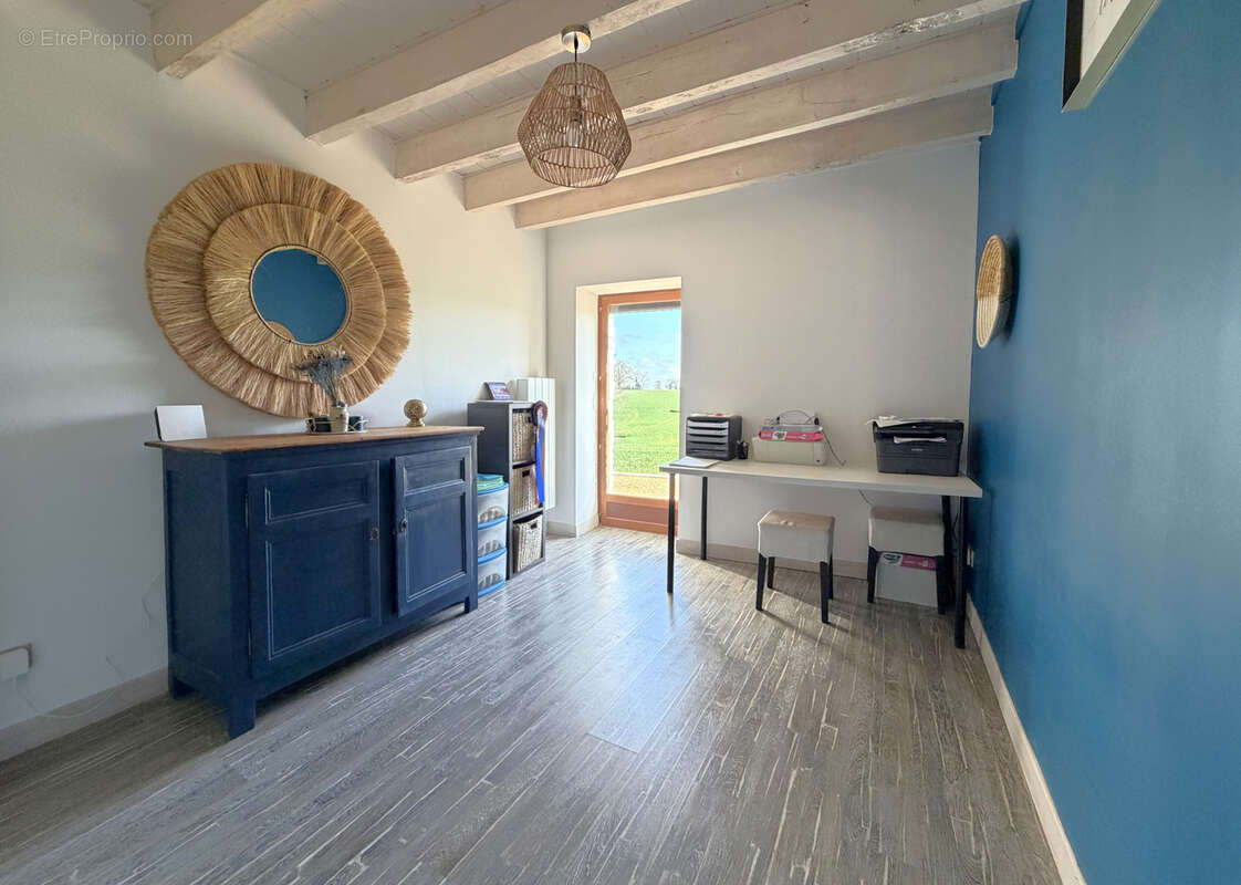 Maison à SAINT-JULIEN-SUR-VEYLE