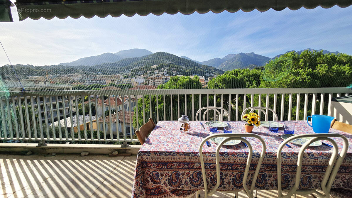 Appartement à ROQUEBRUNE-CAP-MARTIN