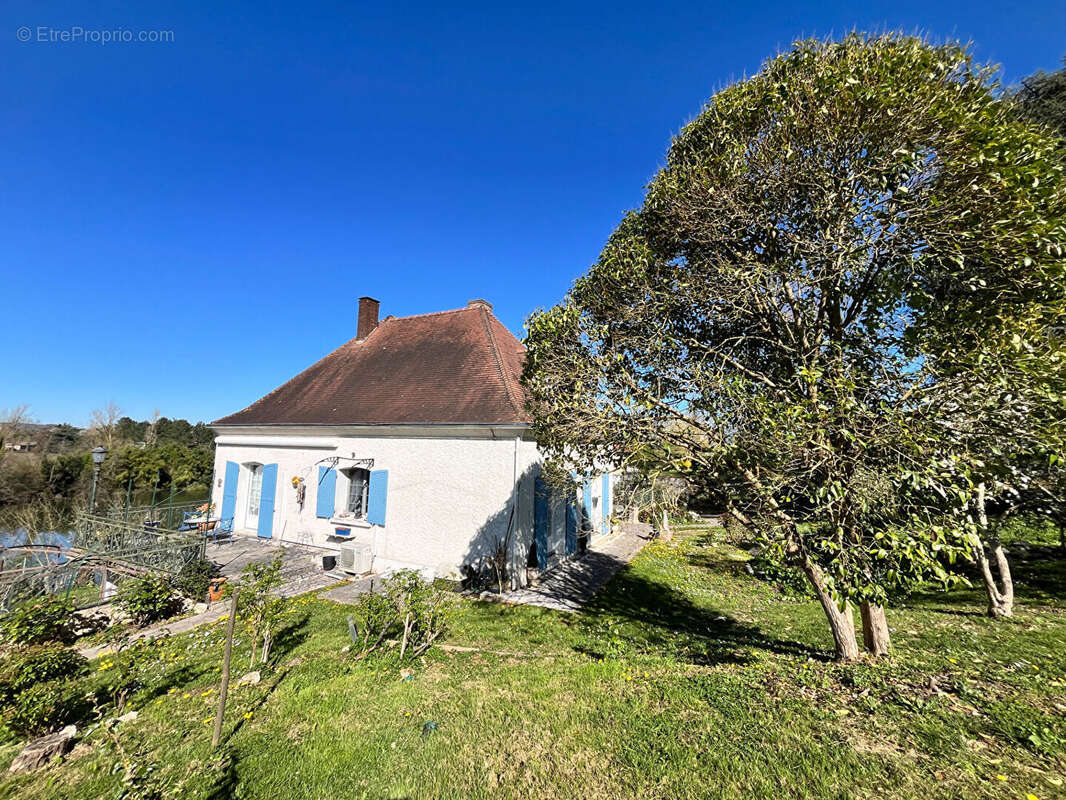 Maison à SAINTE-LIVRADE-SUR-LOT