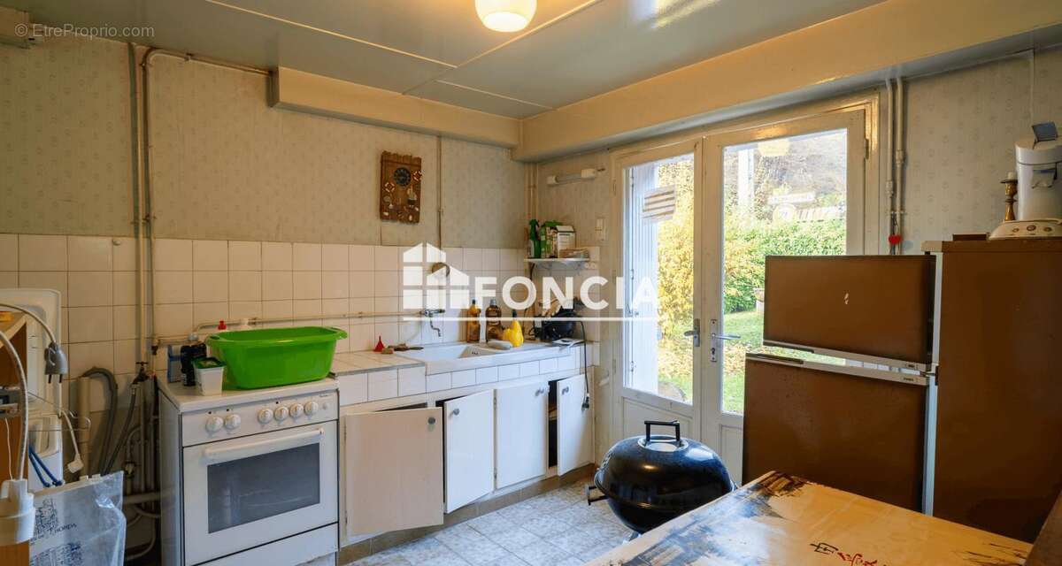 Maison à CHAMPCEVINEL