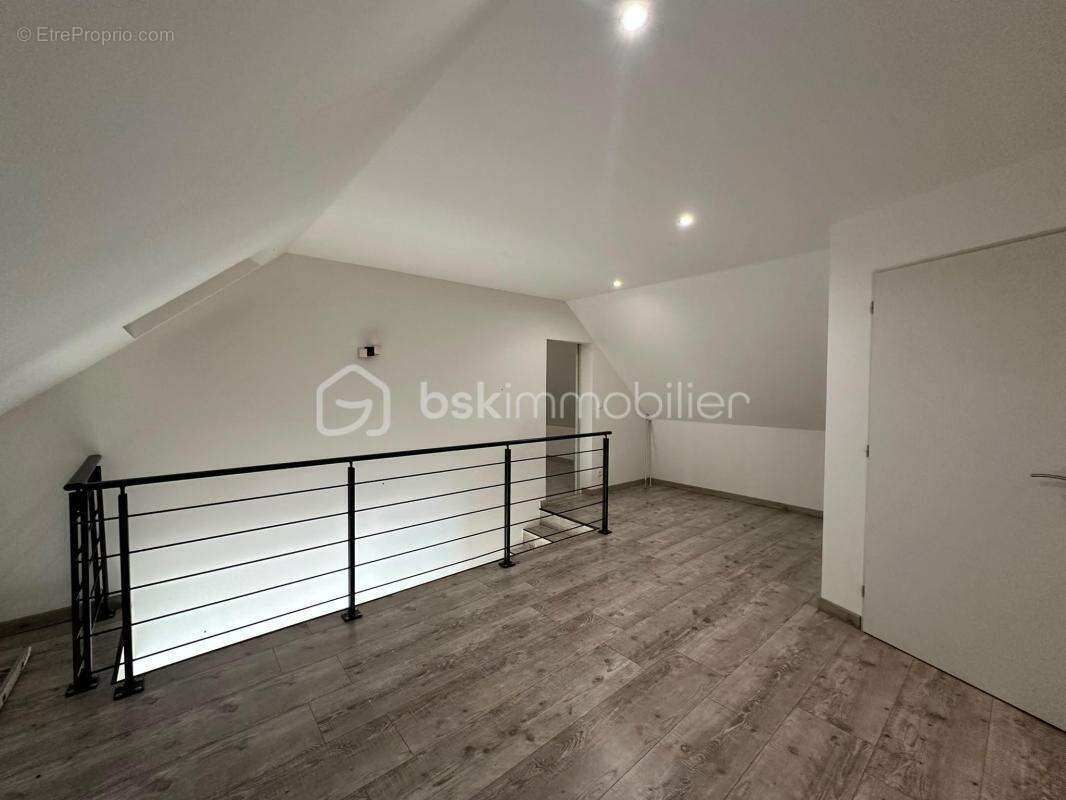 Maison familiale 155 m² – 4 chambres  – Terrain 1 377 m² – Auzouer-en-Touraine - photo 8