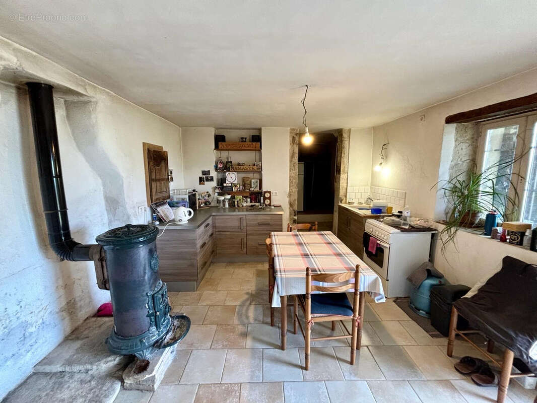Maison à GRIGNAN