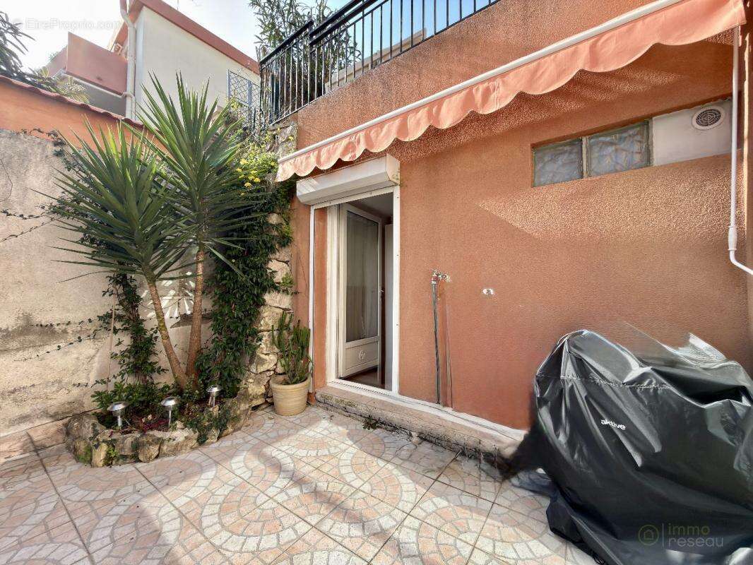 Appartement à ROQUEBRUNE-CAP-MARTIN