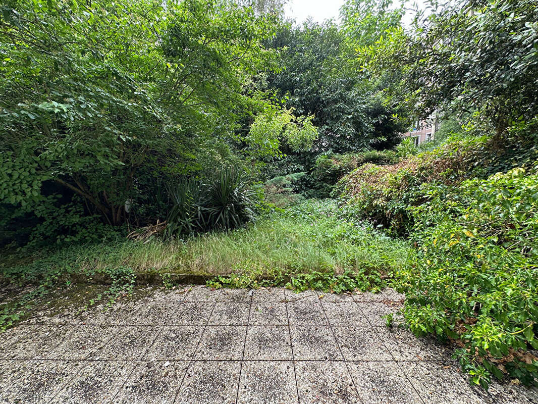 Appartement à MONTROUGE