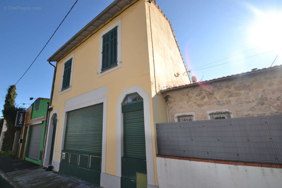 Maison à VALLAURIS