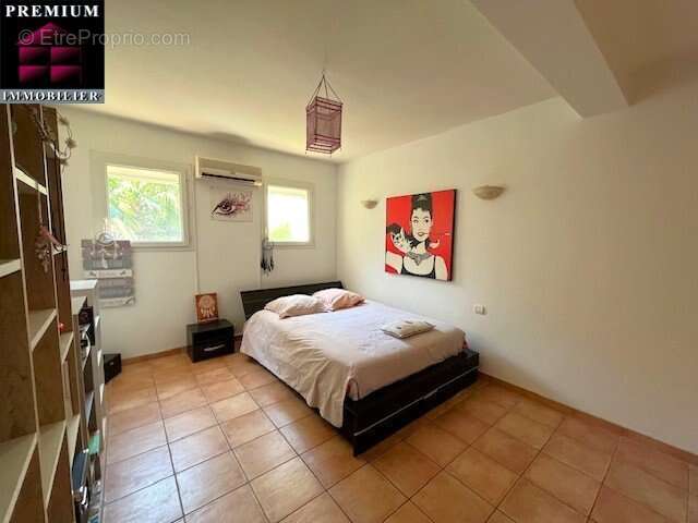 Maison à SAINT-ESTEVE