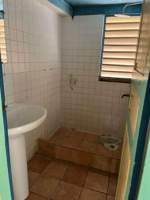 Maison à CAPESTERRE-BELLE-EAU