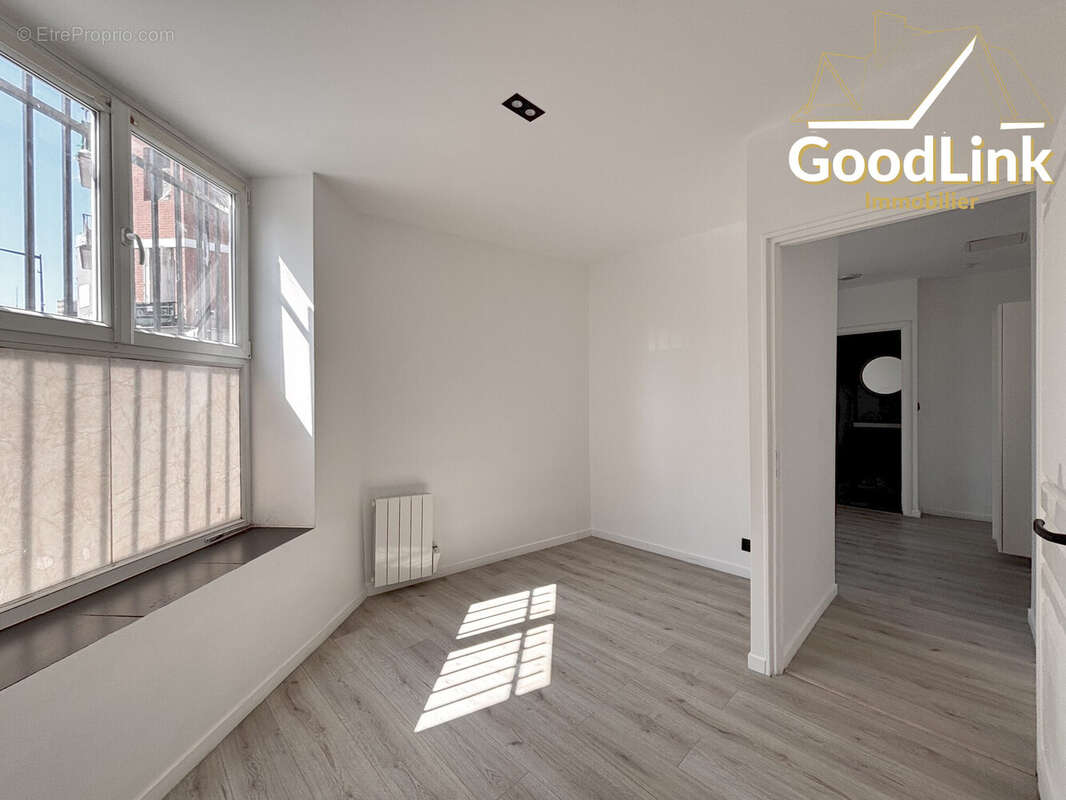 Appartement à AUBERVILLIERS