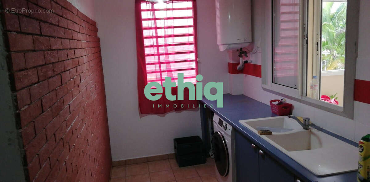 Appartement à BAIE-MAHAULT