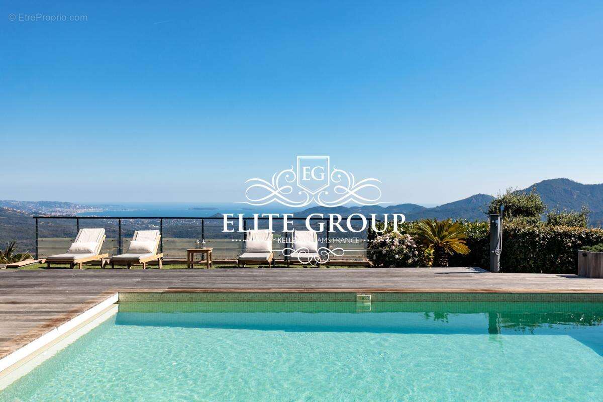 Maison à LES ADRETS-DE-L'ESTEREL