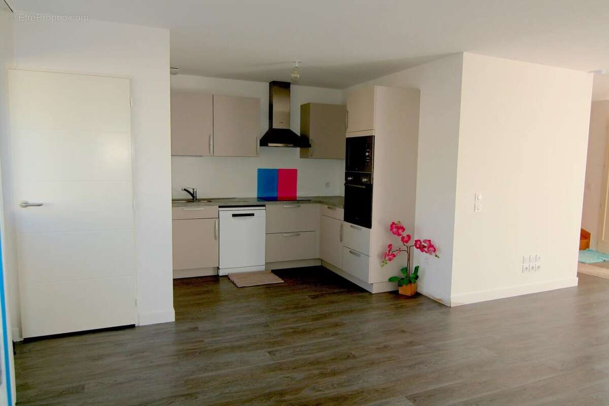 Maison à SAINT-CHERON