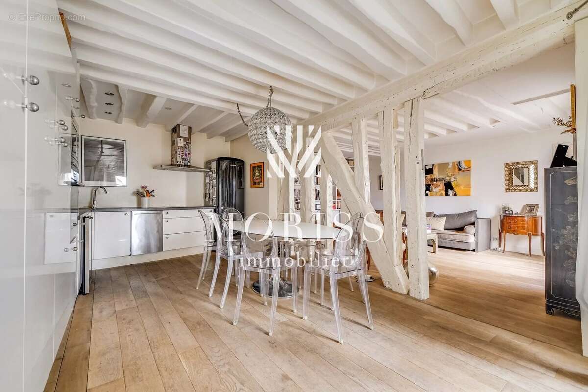 Appartement à PARIS-4E