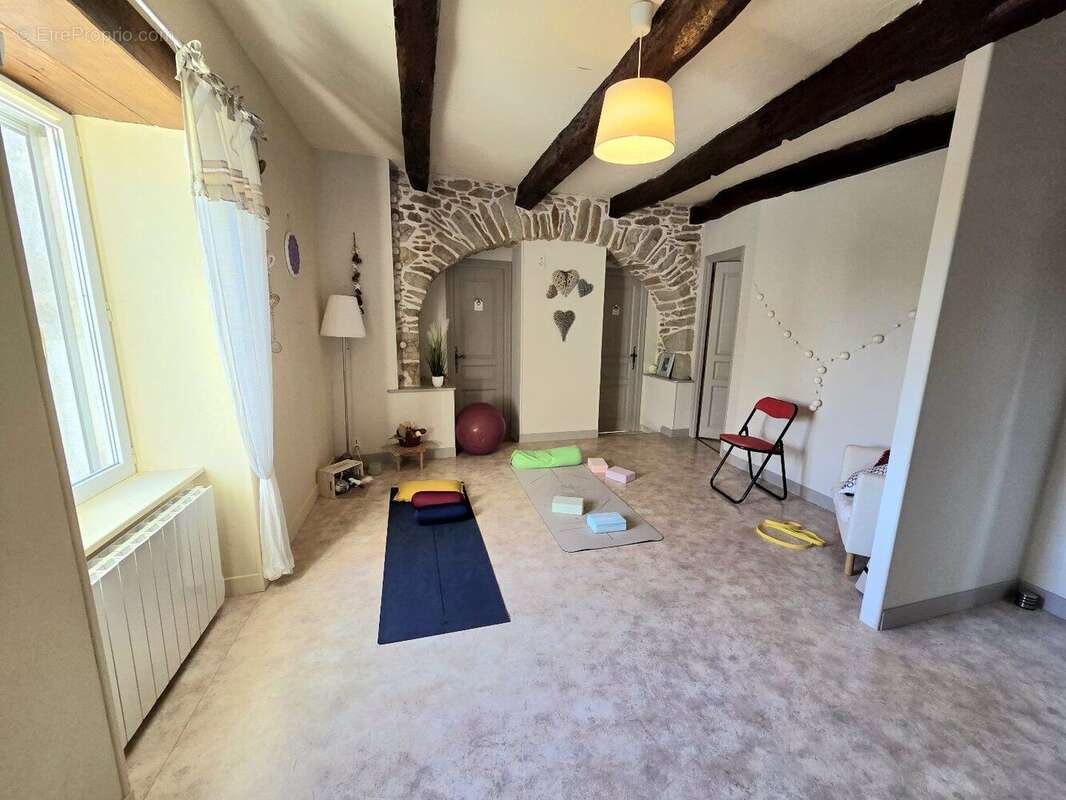 Maison en pierres au charme intemporel - photo 11