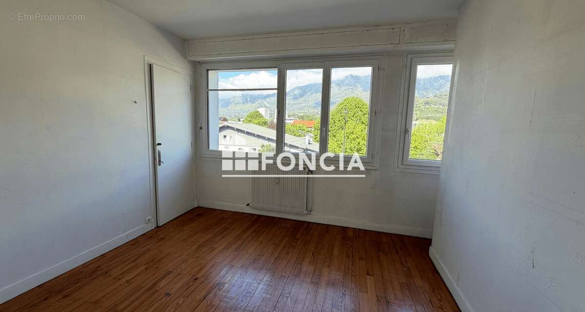À découvrir ! Appartement T2 avec balcon, cave et parking – Proche centre-ville - photo 8