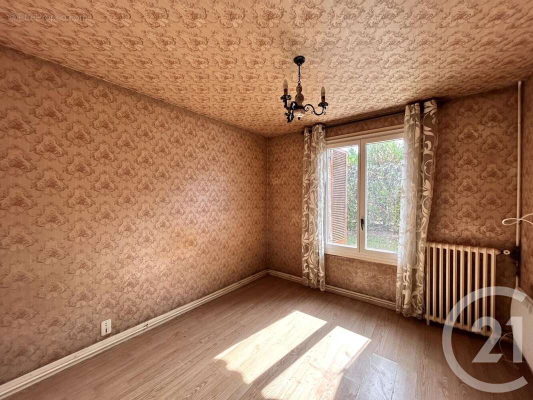 Maison à SAINT-DENIS-DE-PILE