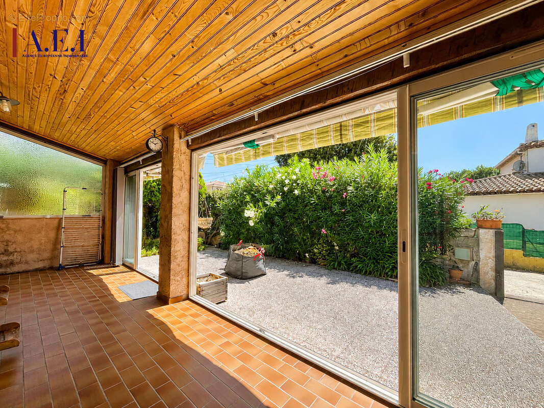 Six-Fours-Les-Plages - Villa individuelle avec jardin & garage - photo 15