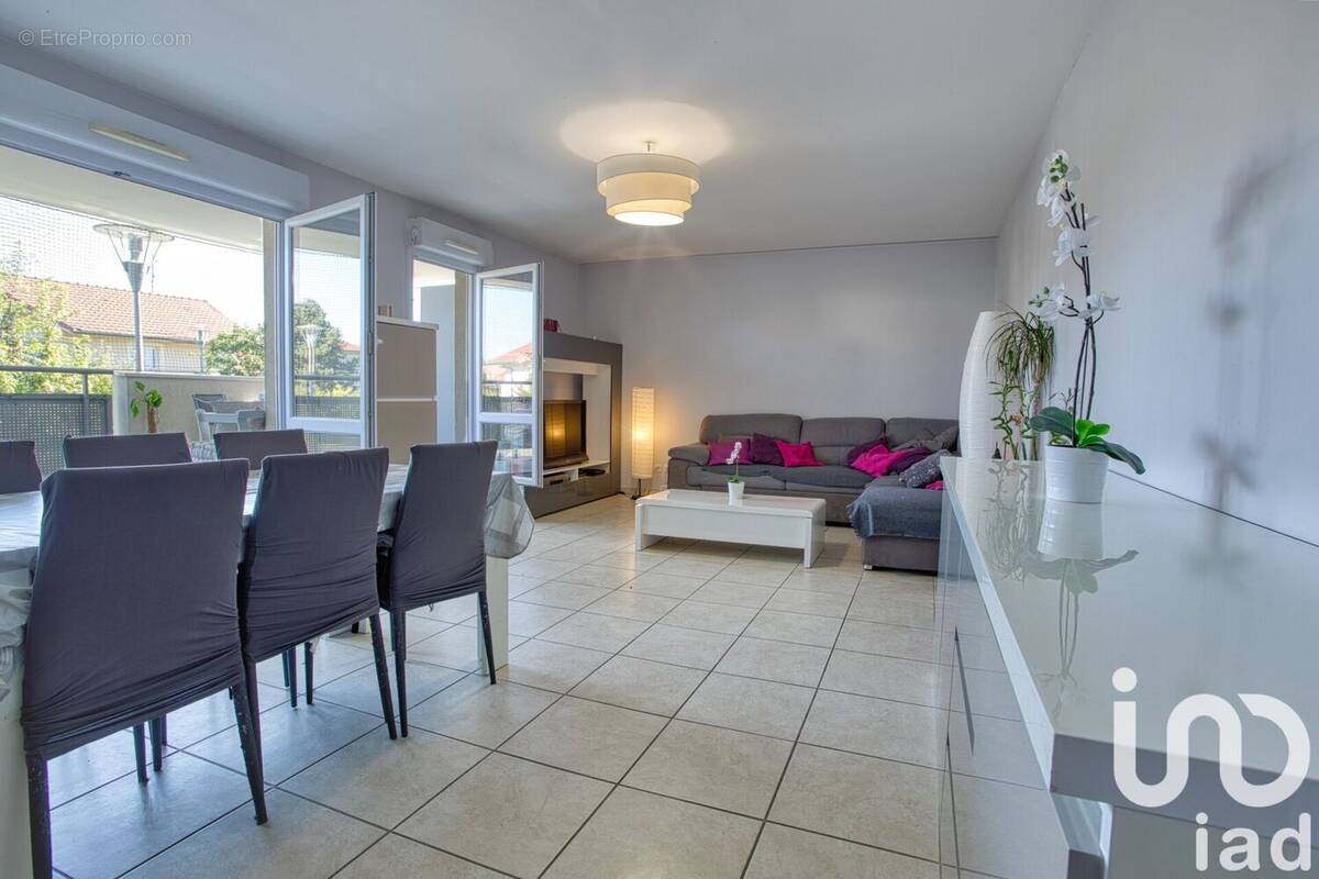Photo 1 - Appartement à PREVESSIN-MOENS