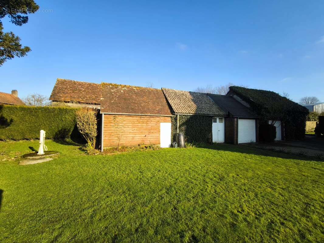 Maison à SAIRES-LA-VERRERIE