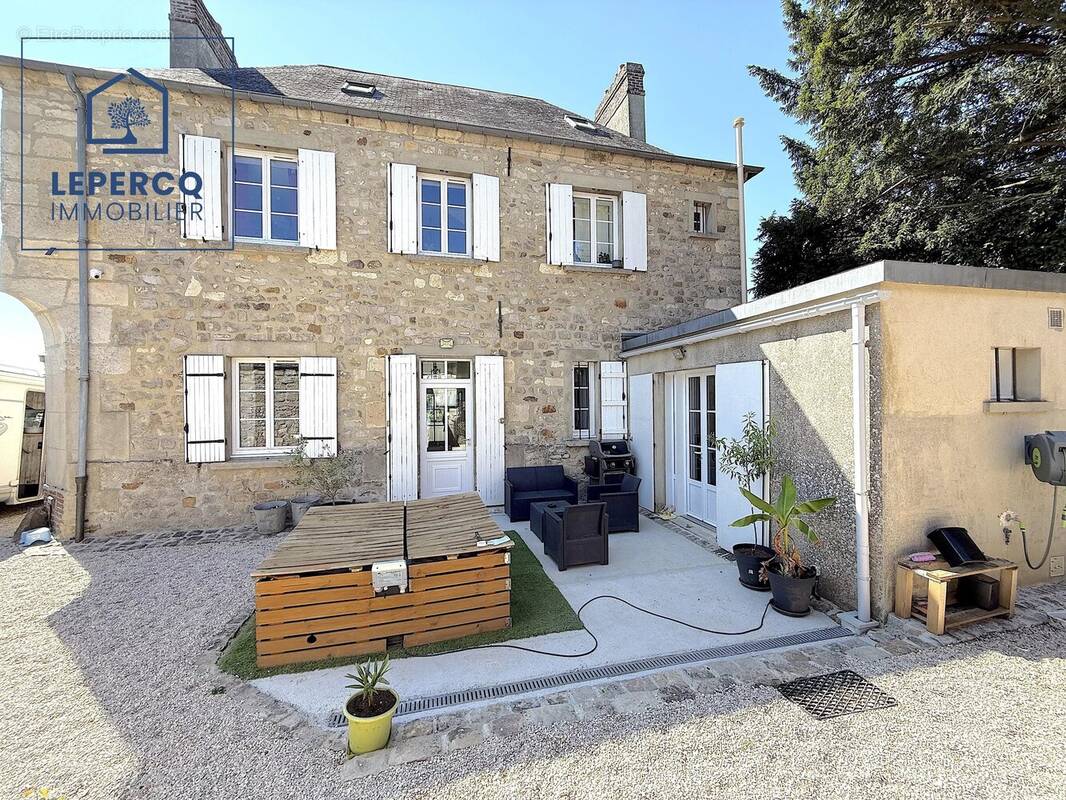 Maison 6 pièces 152 m² - photo 1